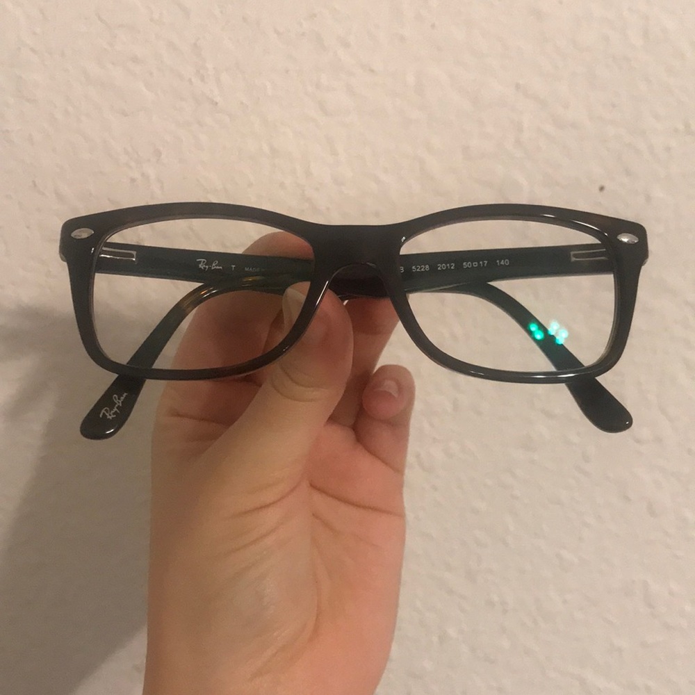 Ray bans prescription glasses.